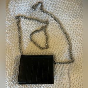 ✨✨ Zara Belt Bag ✨✨